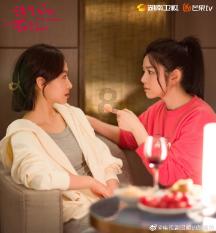 女生态度冷淡，不主动找她就不理，再追下去还有意义吗？